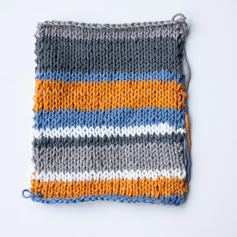 Knipmode – Oversized-Streifenpullover: Garn- und Strickpaket
