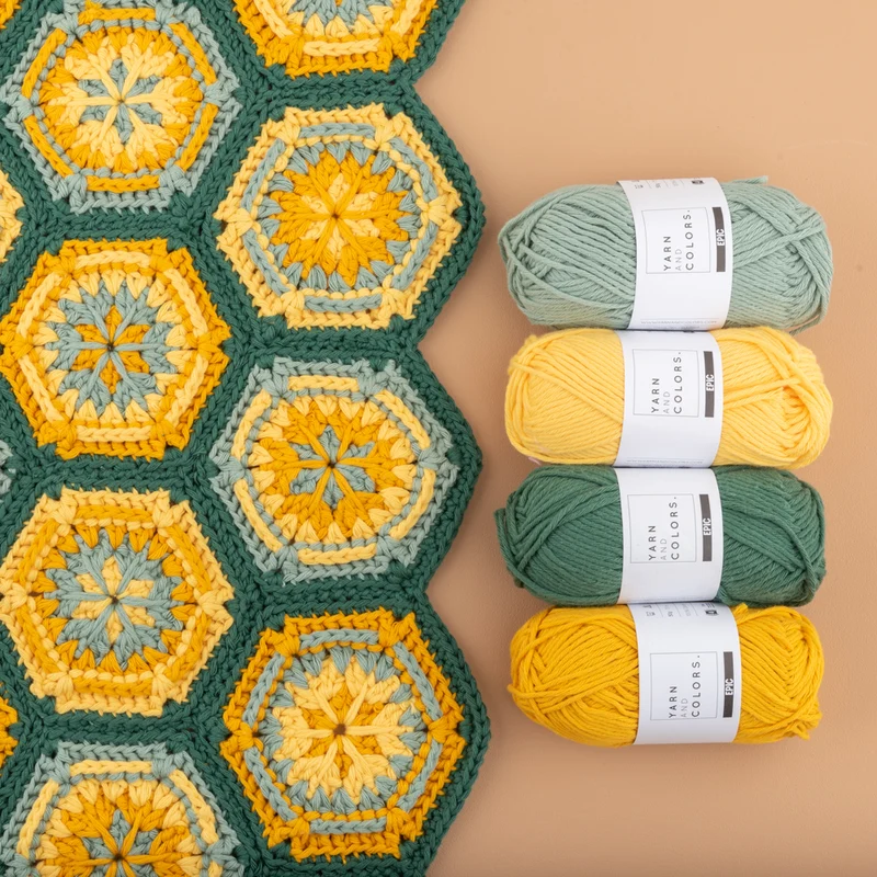 Yarn and Colors Flower Hexagon Baby Blanket Haakpakket 078 Bottle