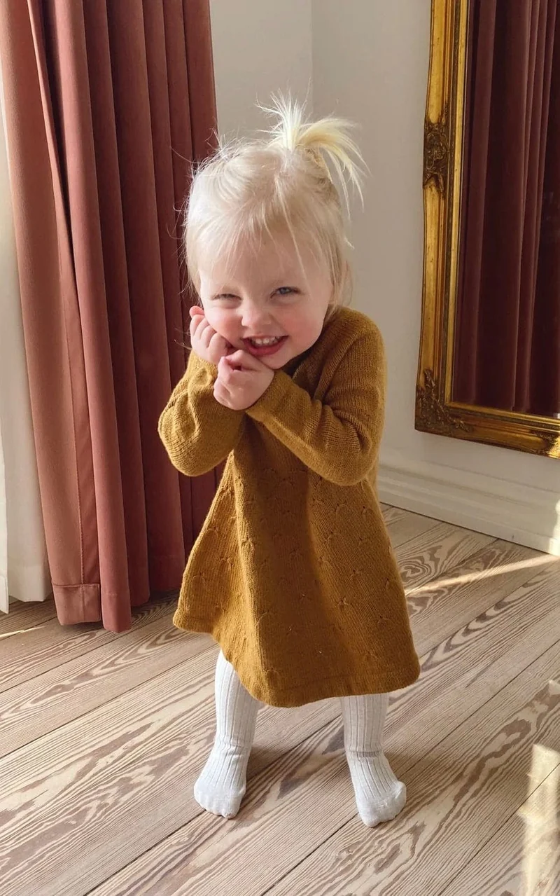 Löwenzahn Kleid Kinder - SUNDAY - Strickpaket