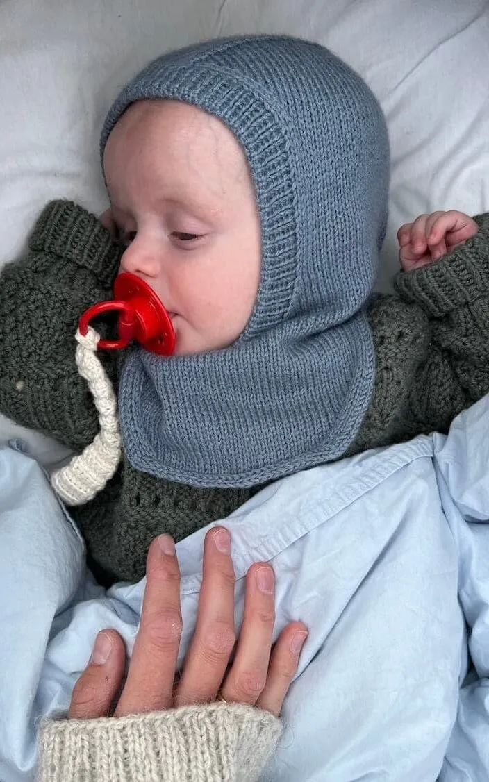 Monday Balaclava Baby - SUNDAY - Strickset