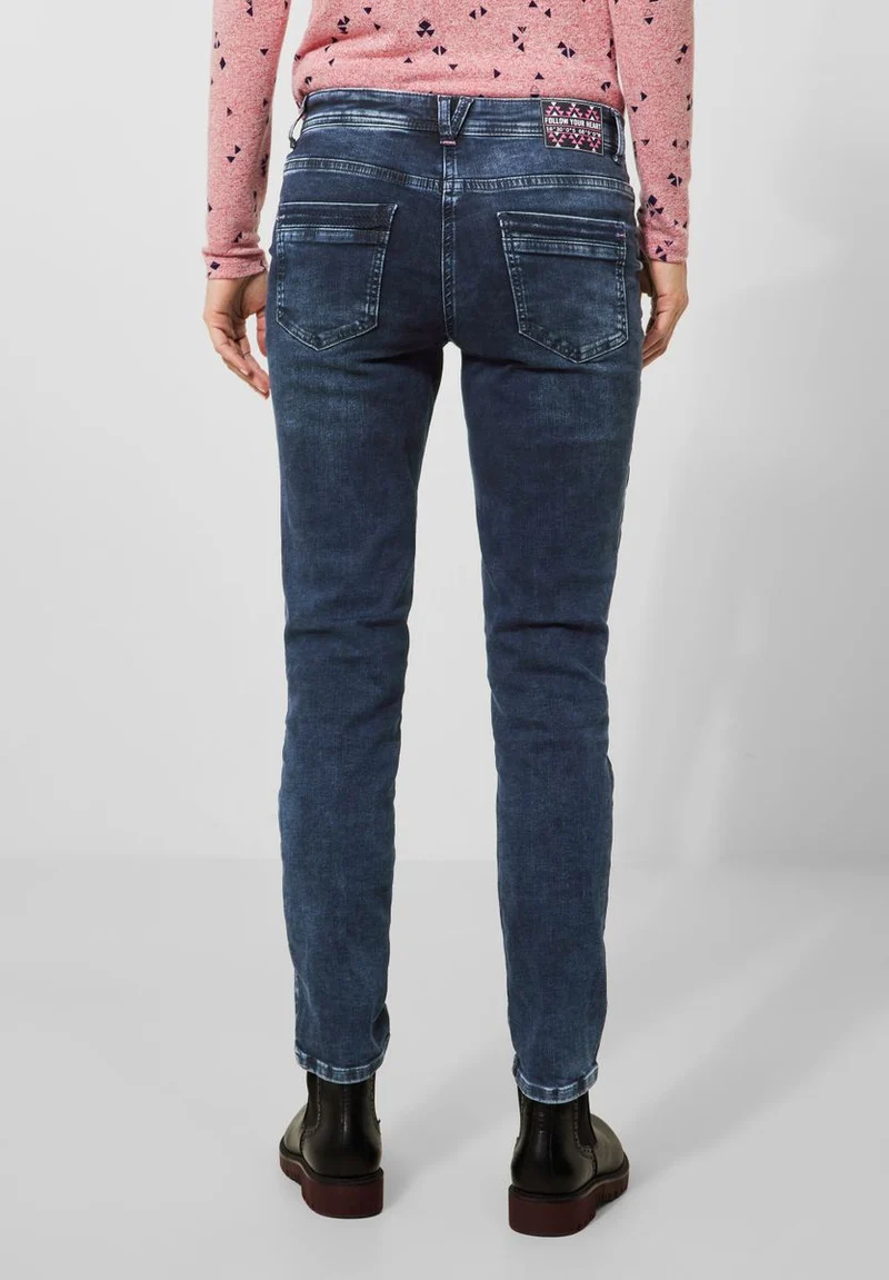 Loose Fit Jeans