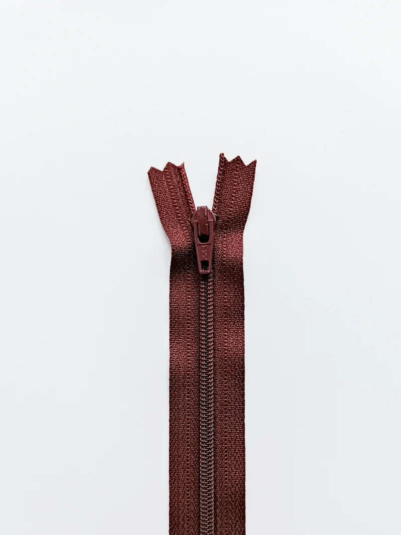 YKK Reißverschluss mit Kunststoffspirale 20 cm