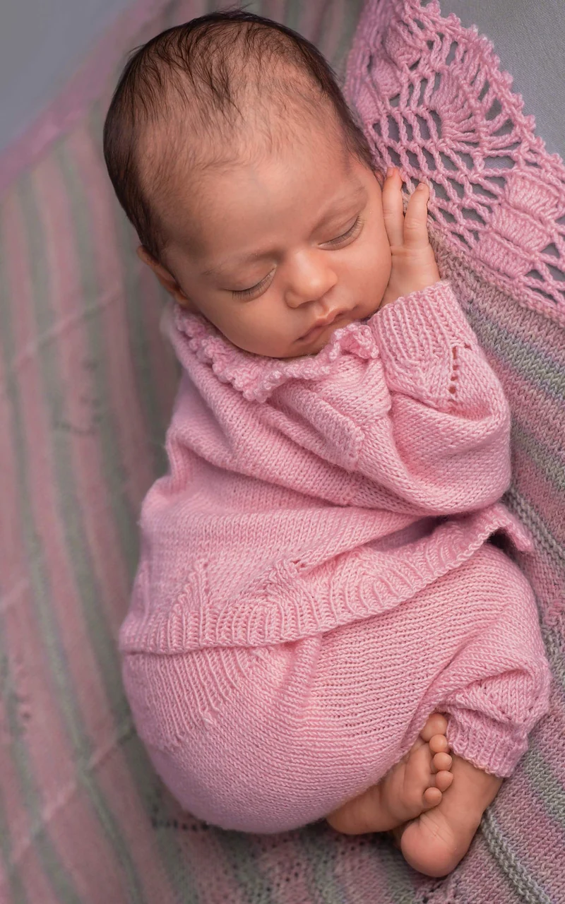 Baby Jacke mit Ajourmuster - THE MERRY MERINO 220 GOTS - Strickset