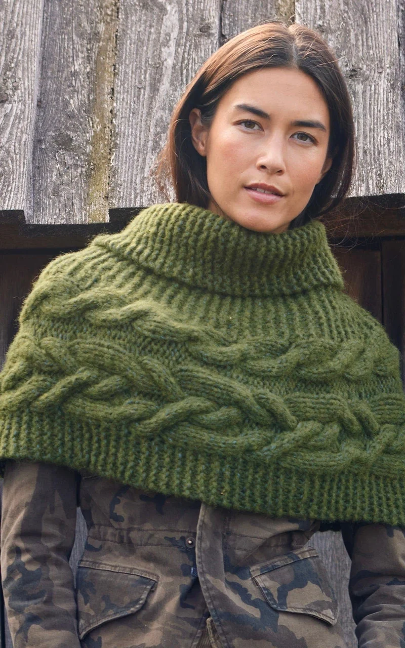 Cape mit Zopfmuster - OONIQUE CHUNKY - Strickpaket