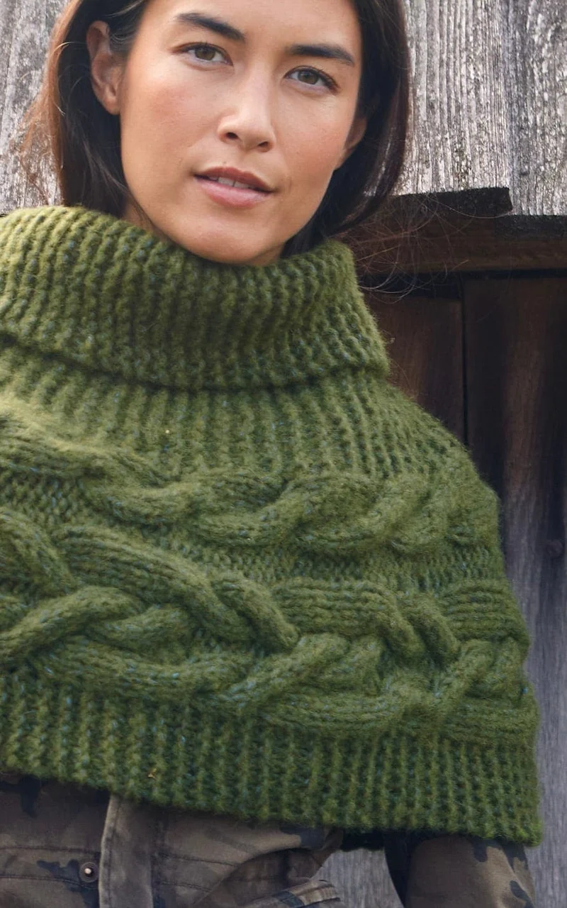 Cape mit Zopfmuster - OONIQUE CHUNKY - Strickpaket