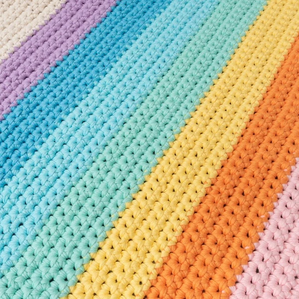 Yarn and Colors – Broschüre zum Regenbogen-Teppich