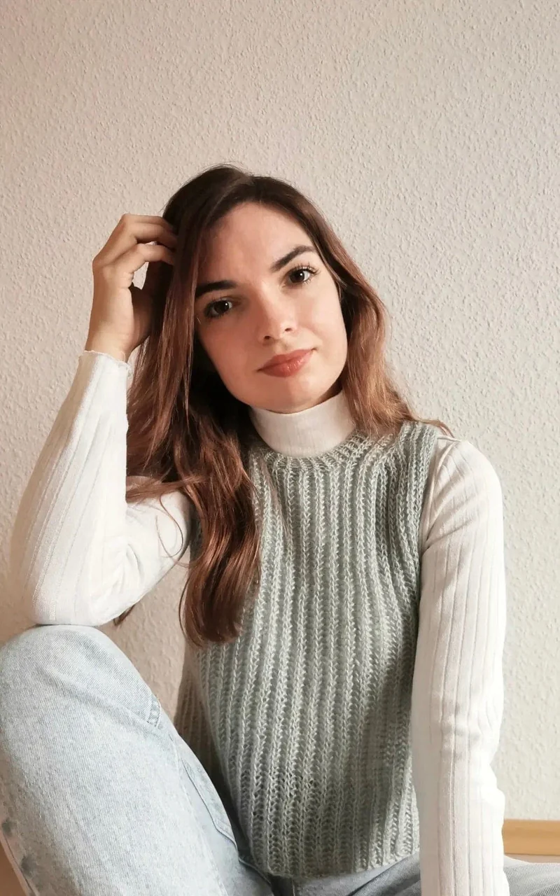 Fluffy Cloud Slipover - SILKHAIR - Strickset