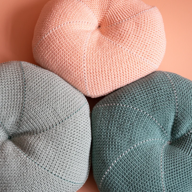 Yarn and Colors – Broschüre zum „Leaf“-Kissen
