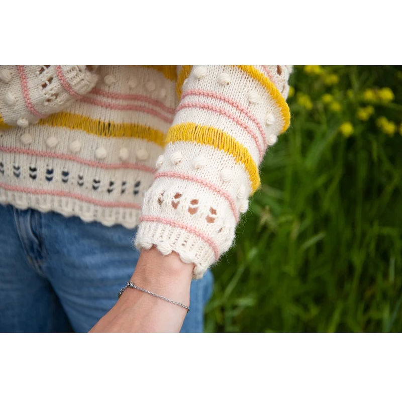 Strickanleitung: Ecopuno – Gestreifter Noppenpullover