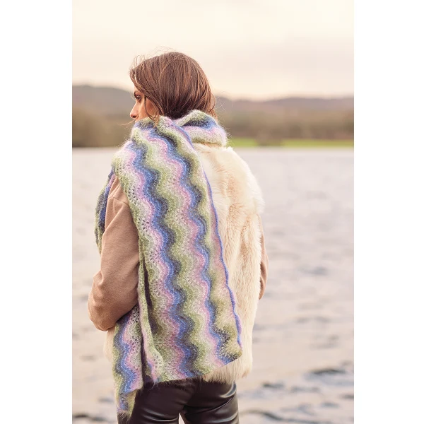 Strickanleitung „Essentials Super Kid Mohair Loves Silk Print Retro-Schal“