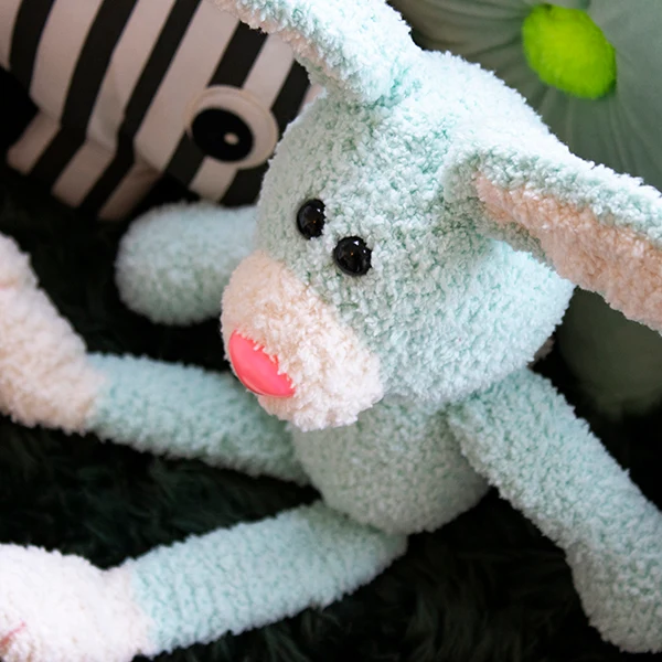 Häkelanleitung für ein flauschiges Kuscheltier-Kaninchen