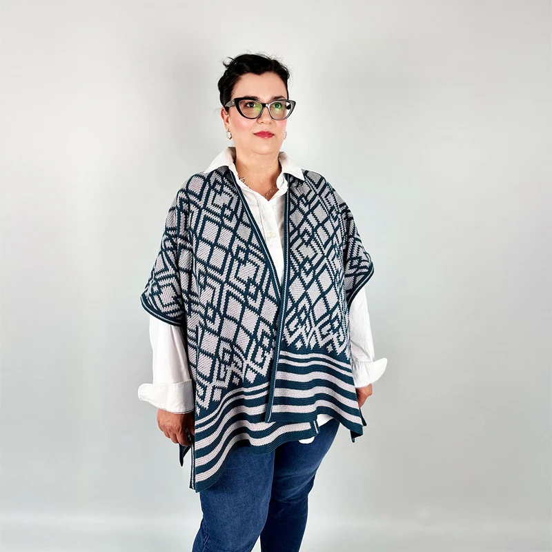 GeoChic Cape – The Queen of Loops: Garn- und Häkelpaket