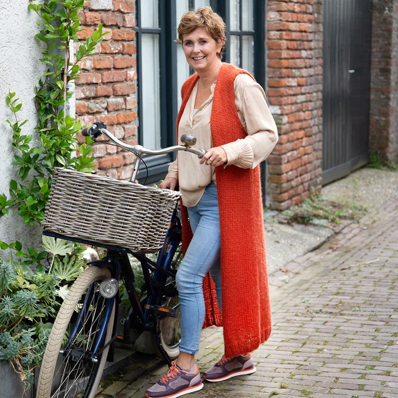 Strickpaket für eine lange, ärmellose Jacke „Elegant“