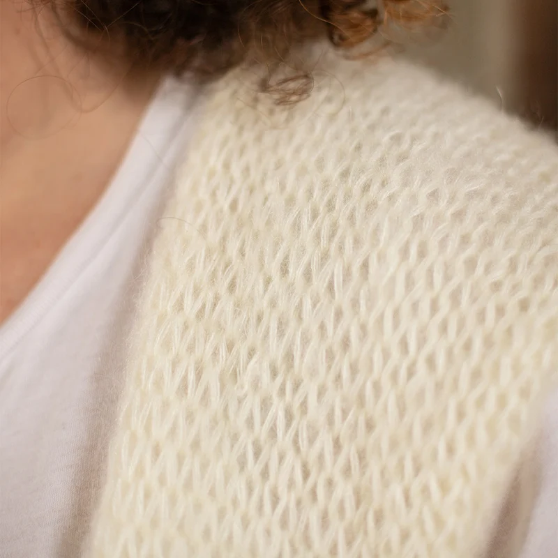 Kurze, ärmellose, elegante Jacke – Strickpaket