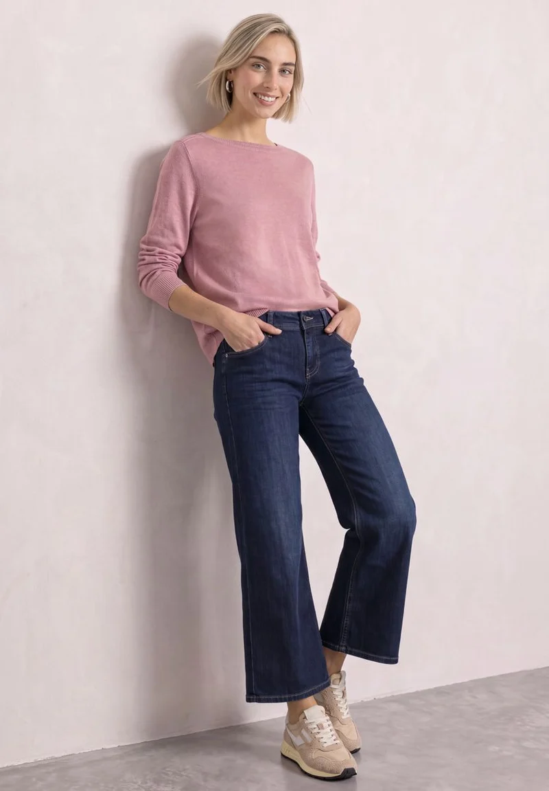 Basic Pullover mit U-Boot-Ausschnitt