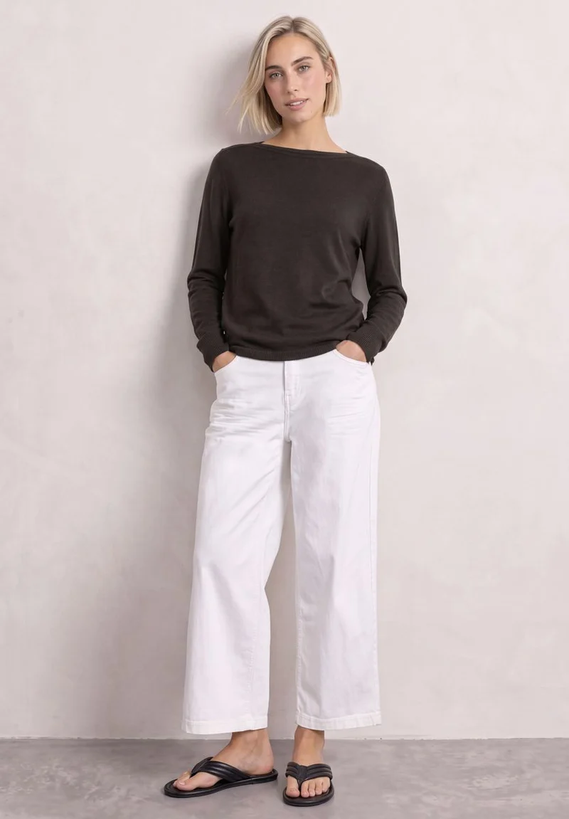 Basic Pullover mit U-Boot-Ausschnitt