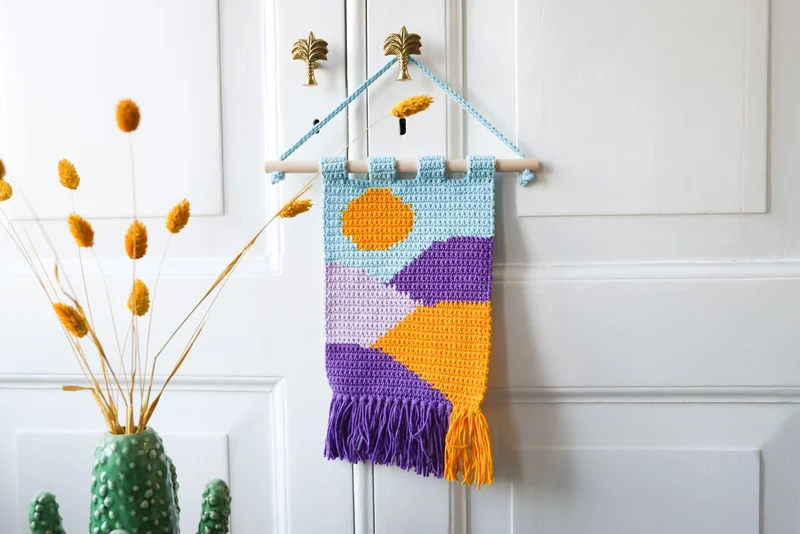 Häkelanleitung für einen Sommer-Wandbehang