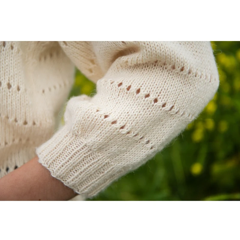 Strickanleitung „Ecopuno – Romantischer Sommerpullover“ (digital)