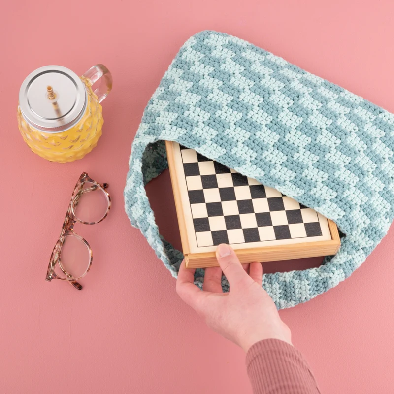 Häkelanleitung „Yarn and Colors Checkered Bag“ (digital)