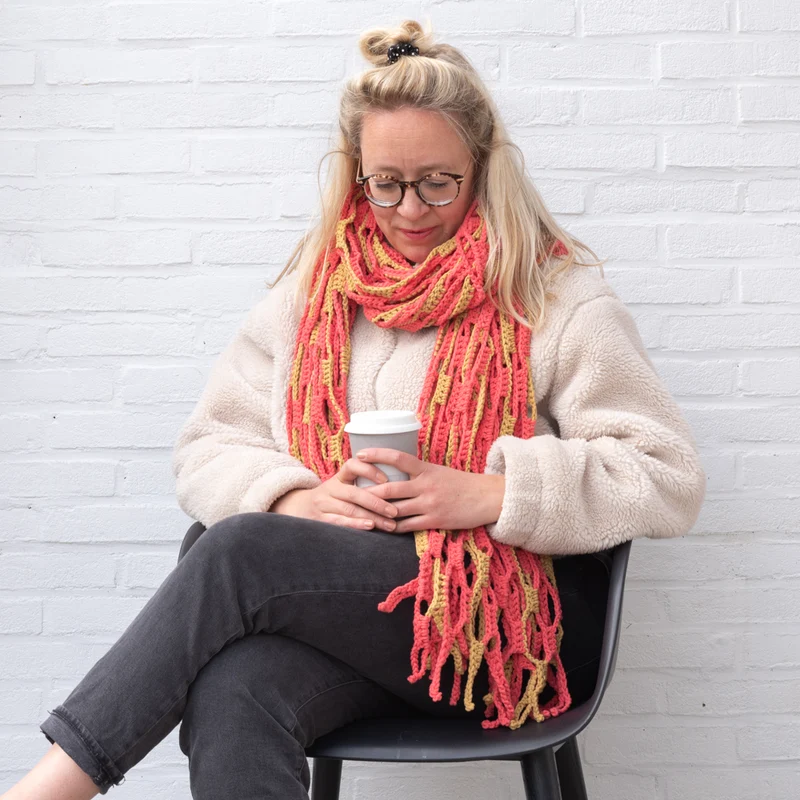 Häkelanleitung „Yarn and Colors Slouchy Stripes Shawl“ (digital)