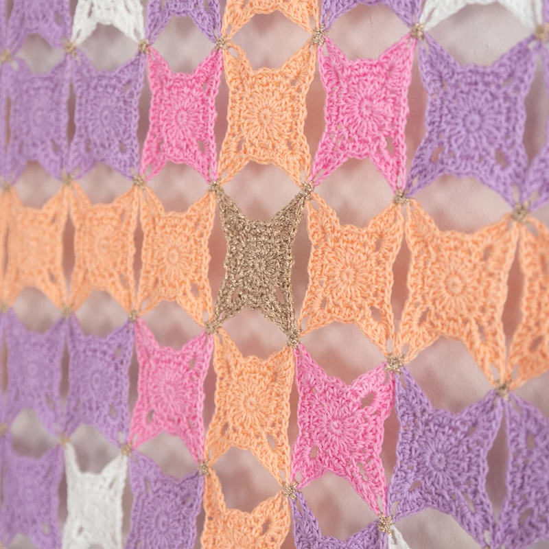 Häkelanleitung „Yarn and Colors – Bunter Weihnachtswandbehang“
