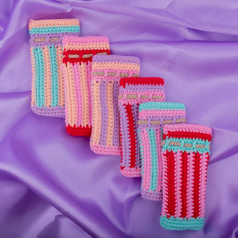 Häkelanleitung „Yarn and Colors Colorful Christmas Cutlery Keeper“