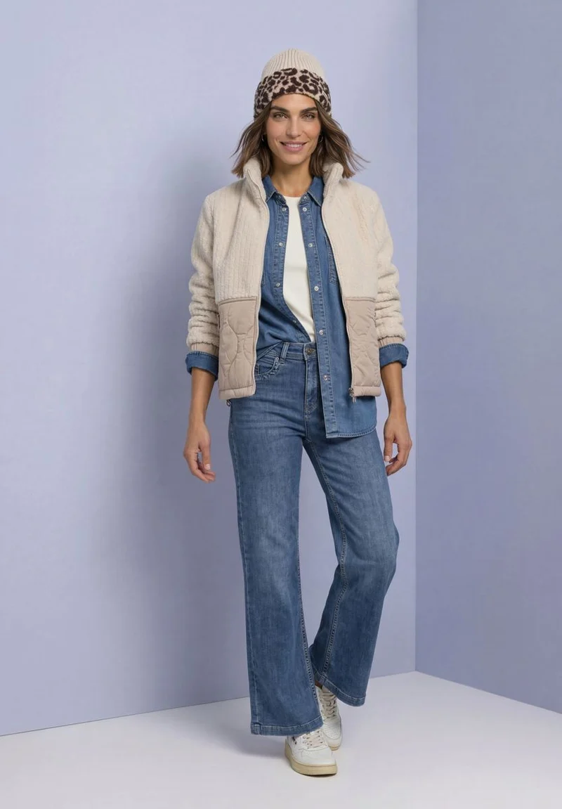 Teddy-Jacke mit Softshelldetails