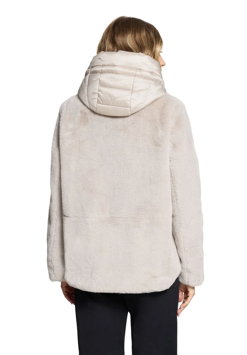 Plüschjacke