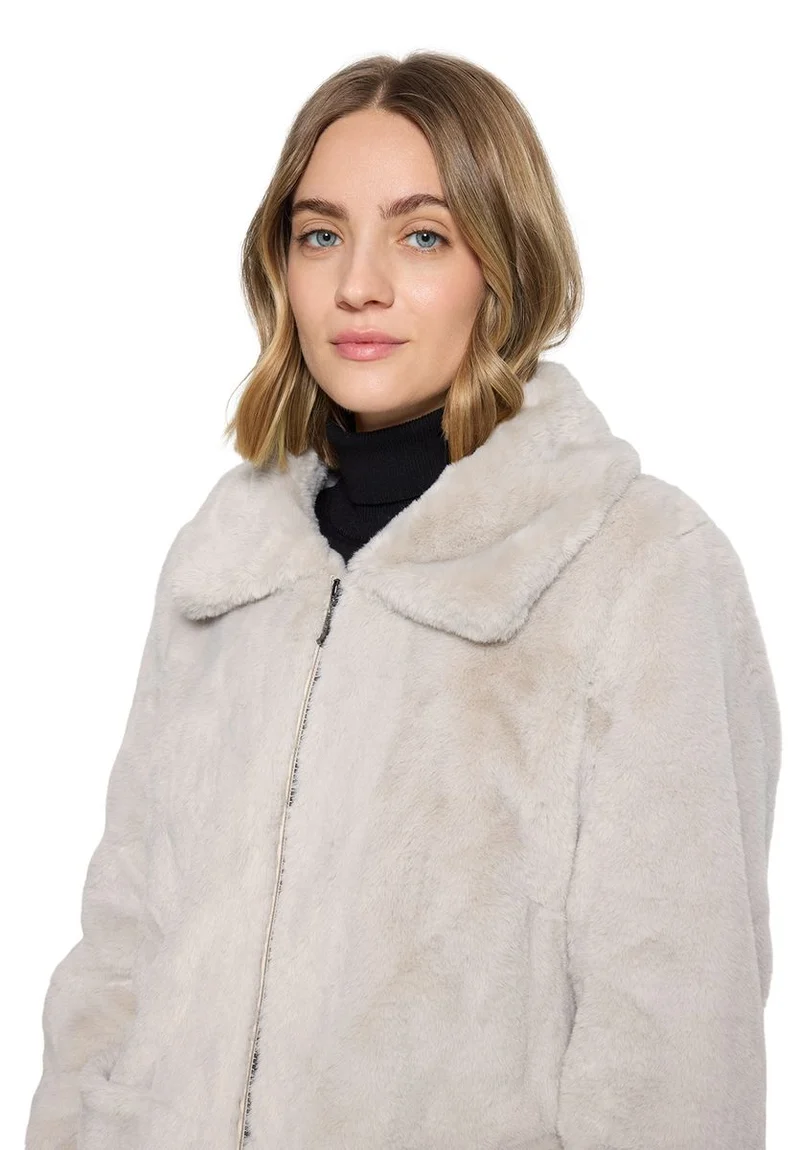 Plüschjacke