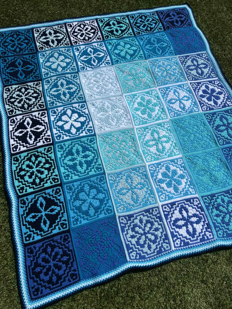 „Burst of Joy“-Decke Special DK Häkelpaket – CrazyCrochetCatlady