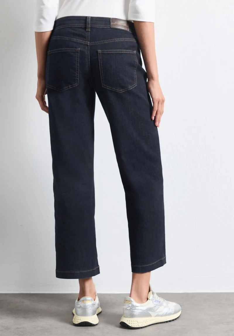 Mid Waist Straight Leg Jeans im Casual Fit