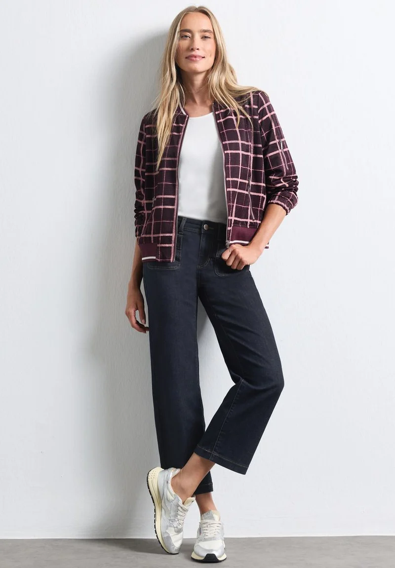 Mid Waist Straight Leg Jeans im Casual Fit
