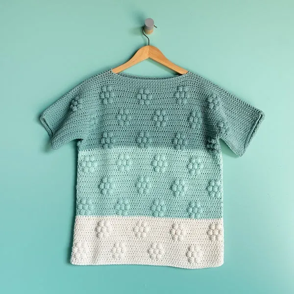 Häkelanleitung „Yarn and Colors Spring Flowers Tee“ (digital)