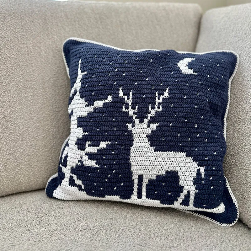 „Merry Little Christmas“-Kissen-Häkelpaket – YarnZoo