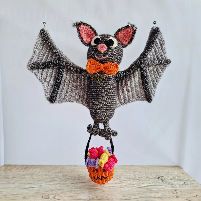 Häkelpaket „Ferry, die Fledermaus“ – CB’s Creations