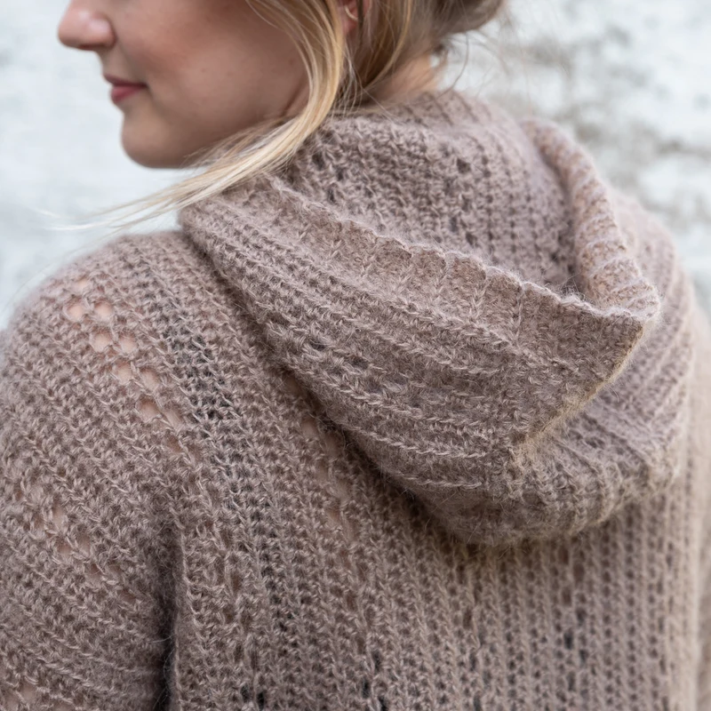 Häkelanleitung „Peppercorn Tree Hoodie“ von Yarn and Colors (digital)