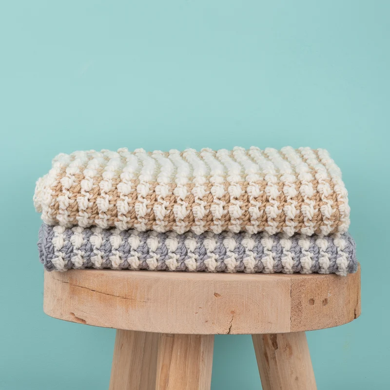 Häkelanleitung „Yarn and Colors Pebbles Cowl“