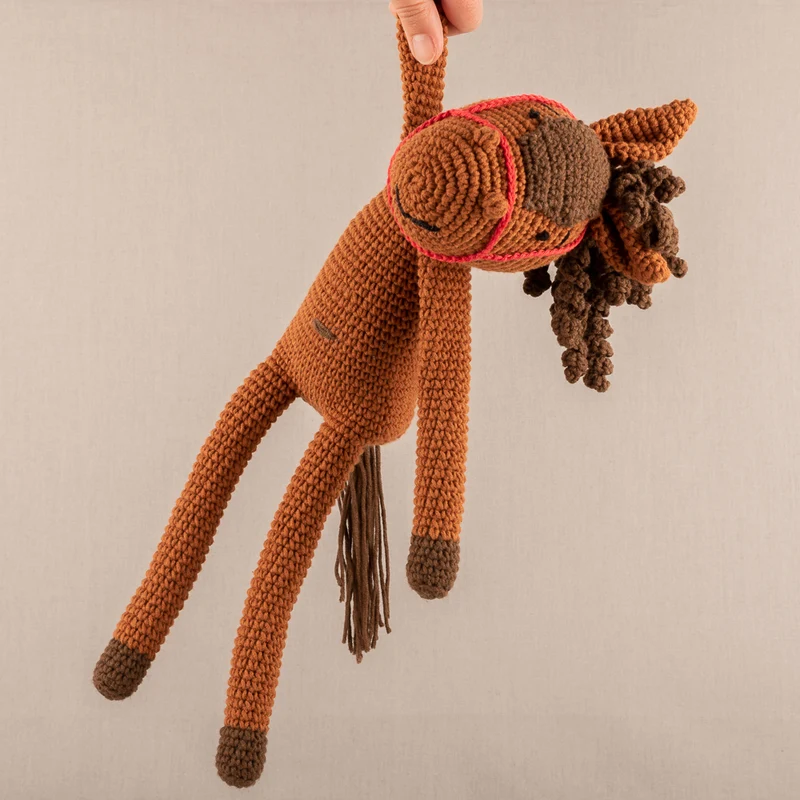 Häkelanleitung „Yarn and Colors Hank Horse“