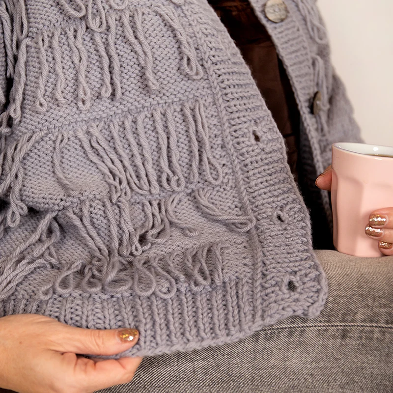 „Happy“-Jacke mit Fransen – Garn- und Strickpaket