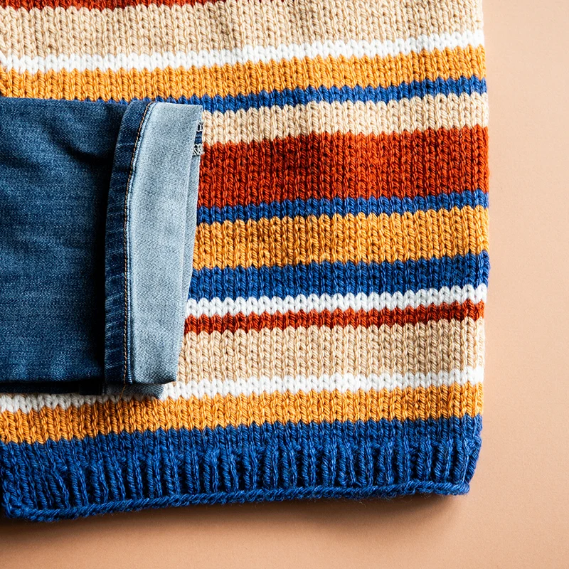 Knipmode – Oversized-Streifenpullover: Garn- und Strickpaket