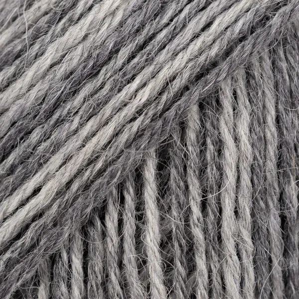 DROPS Nord Print 106 – Stürmischer Himmel