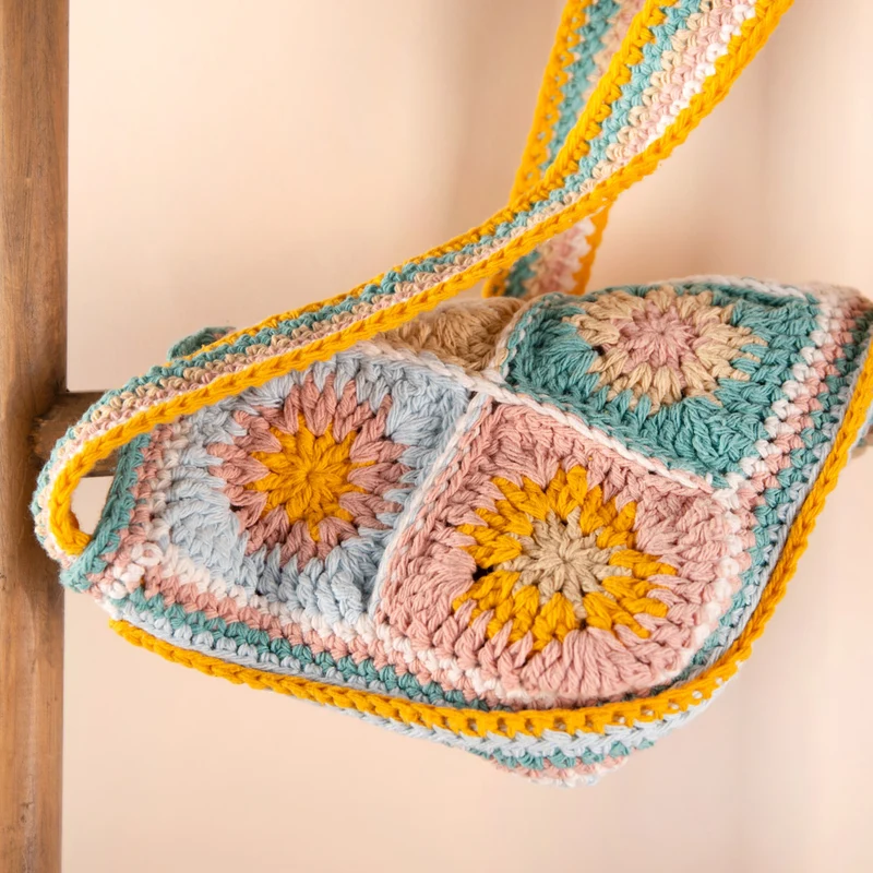 Häkelpaket „Trendige Granny Square-Tasche“