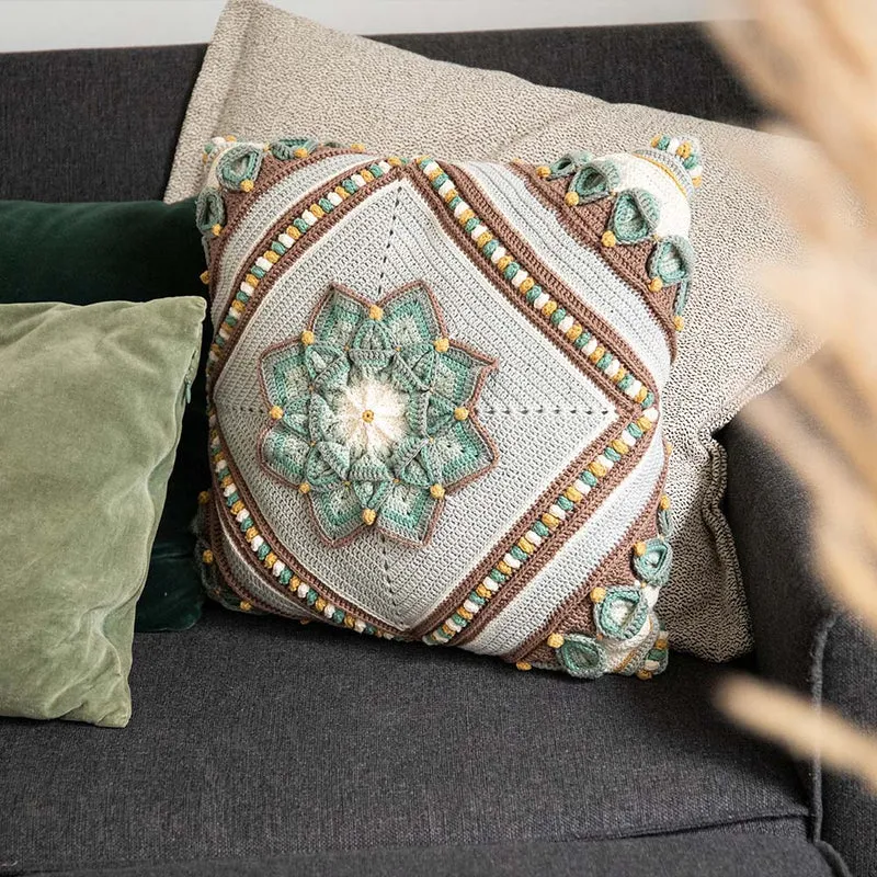 Flowerful Kissen-Häkelpaket „Cold Green“