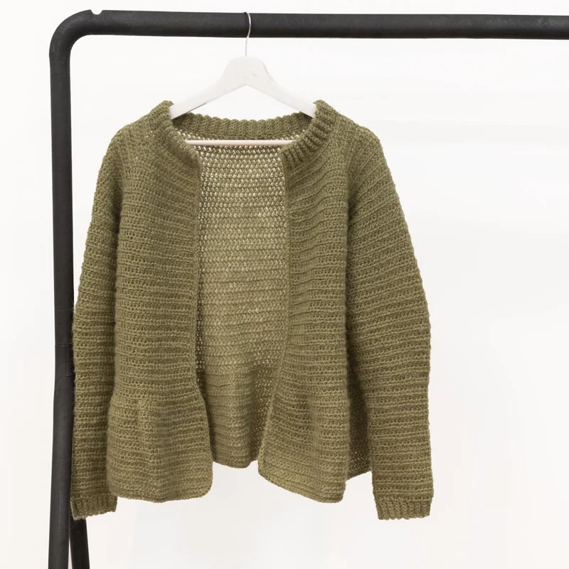 Yarn and Colors „Elegant Afternoon Tea“ Cardigan – Häkelpaket
