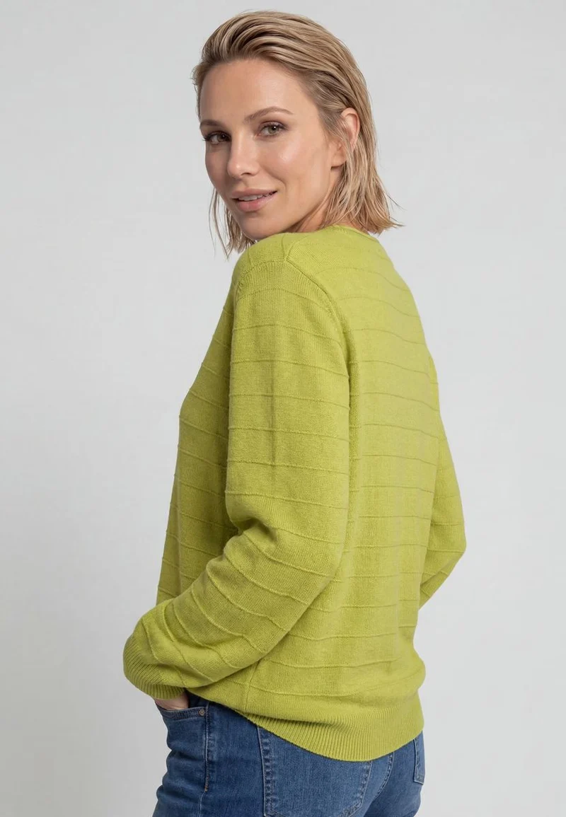 Pullover Long Sleeves