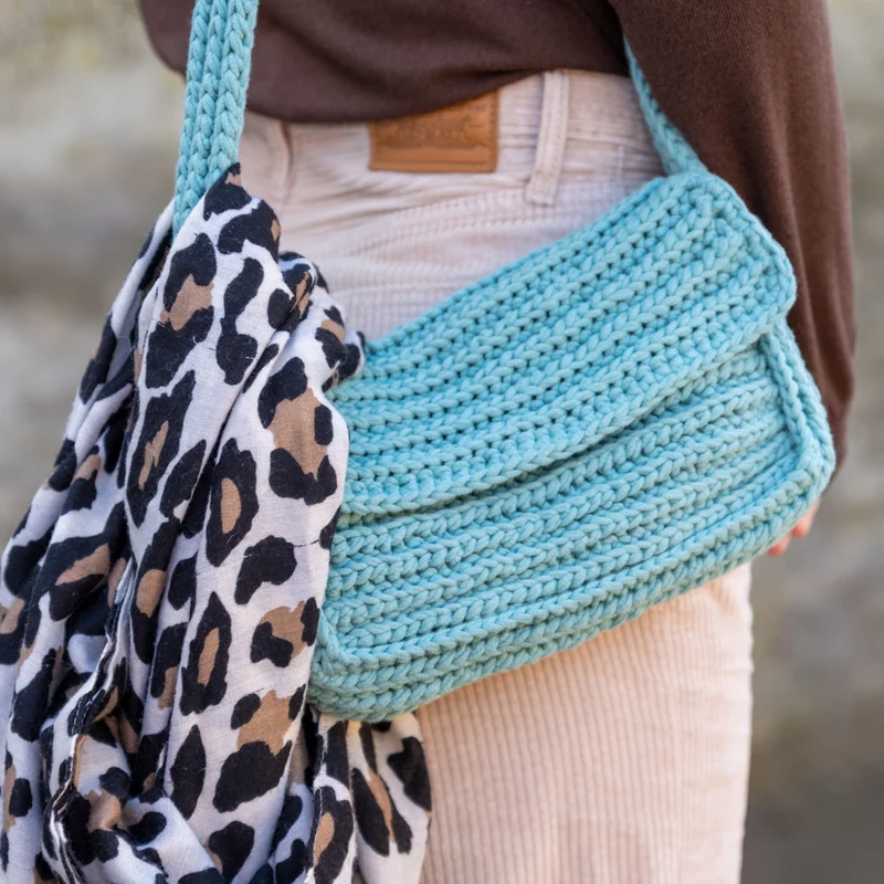 Yarn and Colors Schultertasche – Häkelpaket