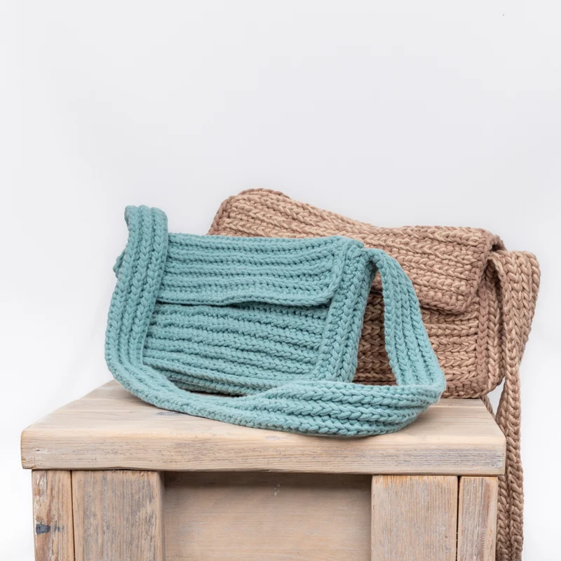 Yarn and Colors Schultertasche – Häkelpaket