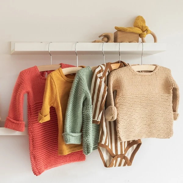 Yarn and Colors „Oh Baby!“ Pullover-Strickpaket
