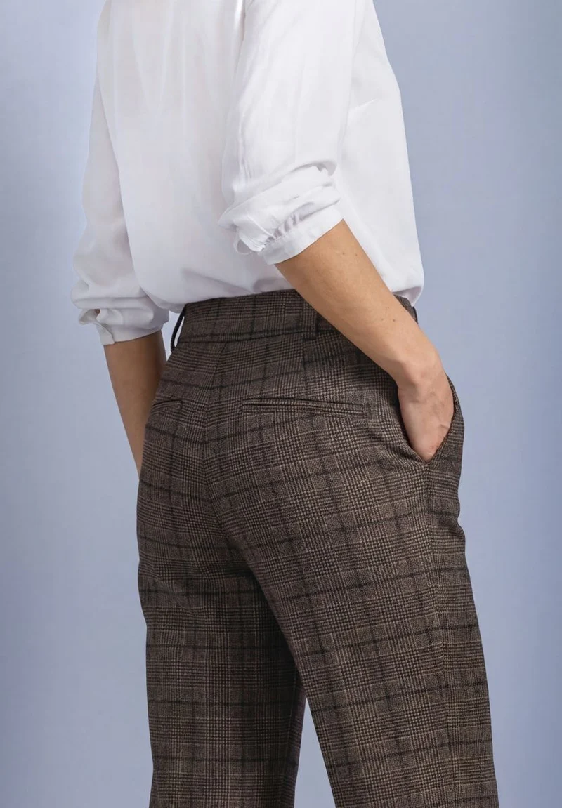High Waist Straigt Leg Hose im Casual Fit