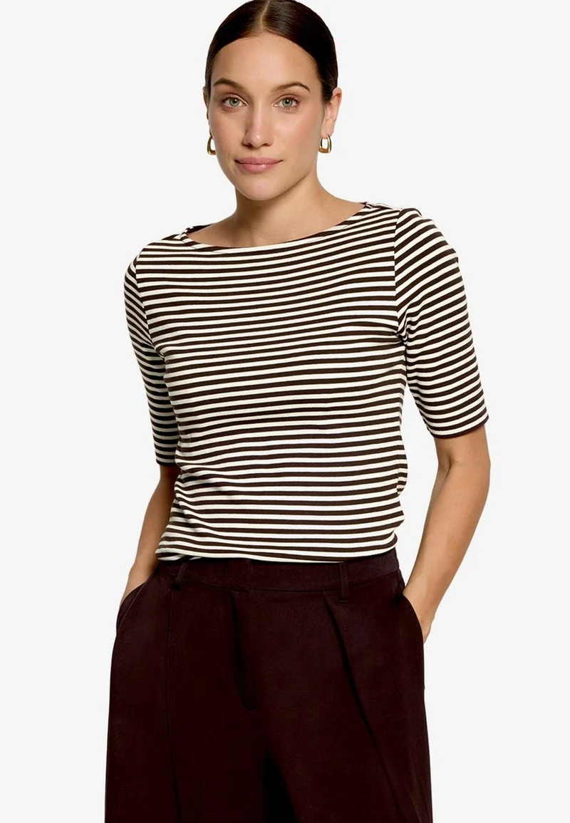 Ringelshirt mit U-Boot Ausschnitt